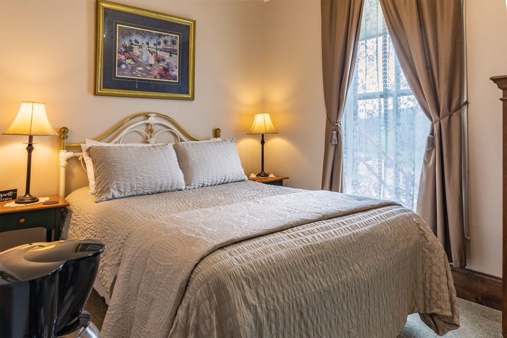 room 5 at Main Street Inn